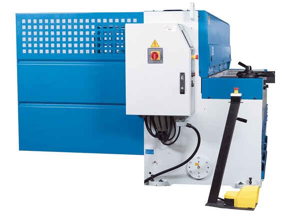 Die gesamte Maschinenverkleidung bietet höchste Sicherheit, ist praxisgerecht gestaltet und hochwertig verarbeitet