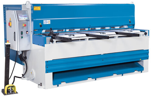 KMT RNC 2004 inkl. Optionen - Kulissengeführte motorische Tafelschere mit NC-gesteuertem Hinteranschlag, Blechhochhaltevorrichtung und weiteren Optionen