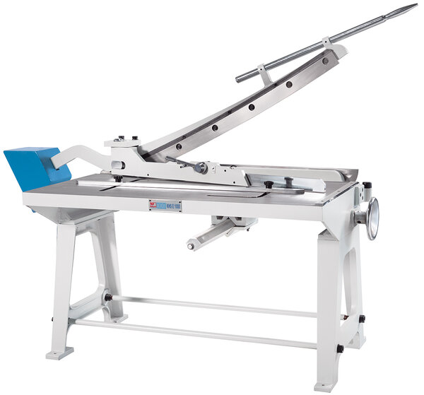 KHS E 1000 - Cizalla de guillotina manual para el corte preciso de chapas finas, gran mesa de apoyo y tope longitudinal ajustable