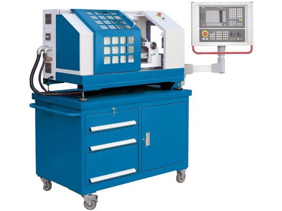 LabTurn 2028 CNC - Kompakte mobile Schrägbettdrehmaschine mit Siemens-CNC-Steuerung und Werkzeugrevolver für Ausbildung und Modellbau