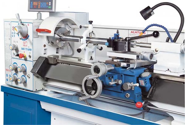 Long workpieces are supported in rigid rests