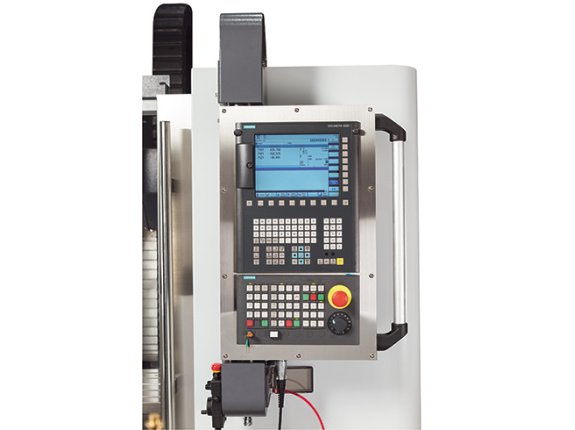 Il controllo SINUMERIK 828D stabilisce nuovi standard in termini di produttività grazie alle prestazioni CNC