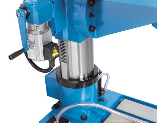 Silnikowa regulacja wysokości stołu roboczego