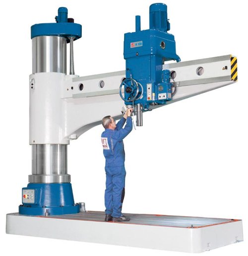 R 100 - The heaviest KNUTH radial drilling machine with very high drilling performance and large throat depth
