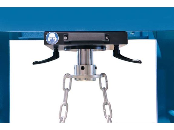 Table height can be adjusted easily via hydraulic lifting gear