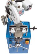 Pneumatic center-clamping vise