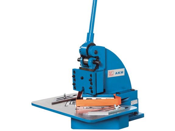 AKM - Manual fixed-angle notcher for workshop applications