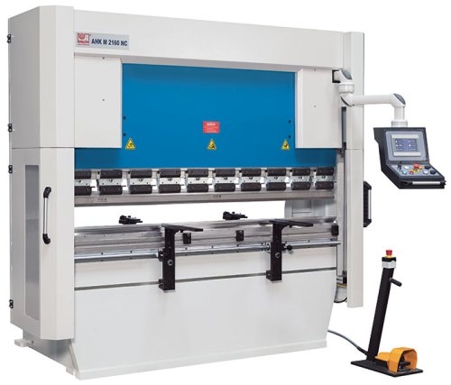 AHK M NC - Compact NC bending solution with X and R axis and extensive standard equipment as an excellent alternative to CNC machines