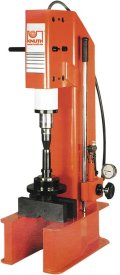 HP 15 - Versatile manual hydraulic press with C-frame design