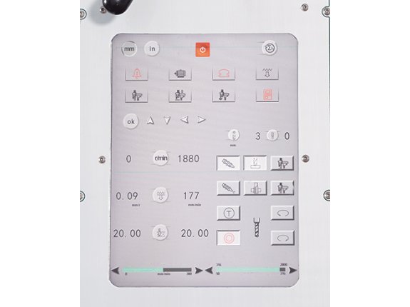 Hochauflösender Touchscreen mit kratzfester der Oberfläche.
Zum Bohrer passende Drehzahlen und Vorschubgeschwindigkeiten
können einer Datenbank abgerufen und automatisch übernommen werden.