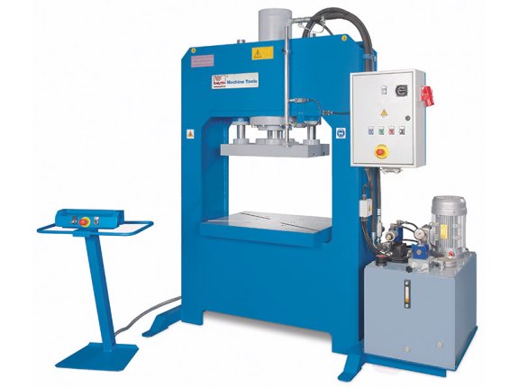 KP 400 A - Compact double-column press for punching, forming and drawing with large tools