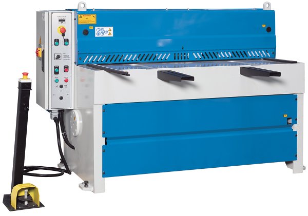 KMT M 1303 - Sliding-block guided motorized plate shears with manually adjustable controlled back gauge