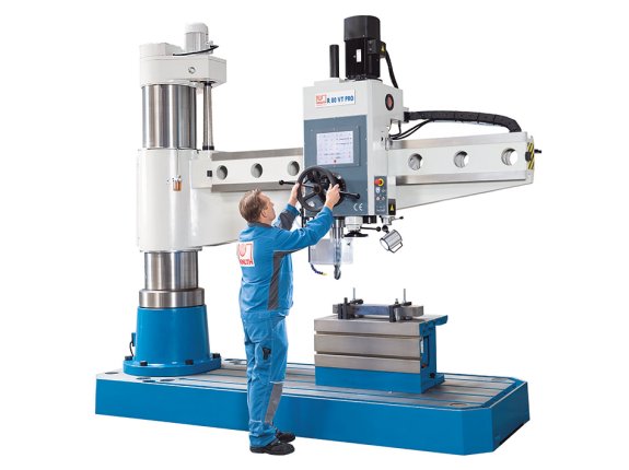 Благодаря очень легкому ходу осей для перемещения и поворота оператор меньше устает при ежедневном производстве