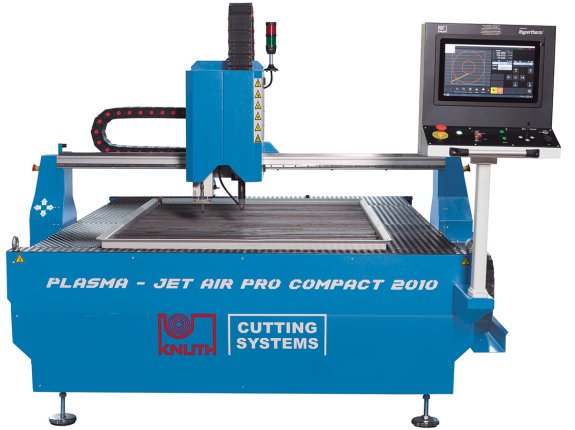 La conception monobloc avec guidages incorporés dans le châssis de la table permet un transport de l’installation à l’état monté et garantit une mise en service rapide et simple