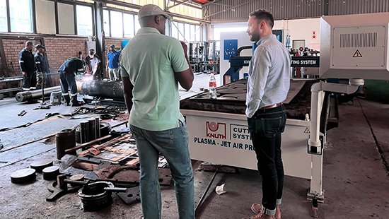 Установка плазменной резки с ЧПУ полностью поддерживает обработку по файлам CAD/CAM