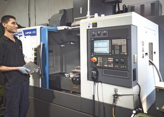 With the additional 4th axis, the LUPUS 420L produces complex forms and can run multiple axes at the same time.  The compact, vertically aligned machining center gives companies added value in the smallest amount of space.
