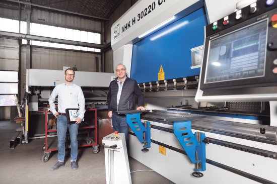 Christoph Ziebarth, représentant de KNUTH, et Bernd Lachmann, directeur de KOPA