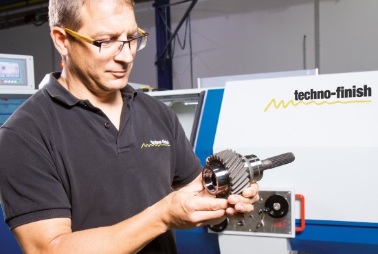 Contrôle du serrage fiable de la pièce, contrôle visuel des surfaces de pièces